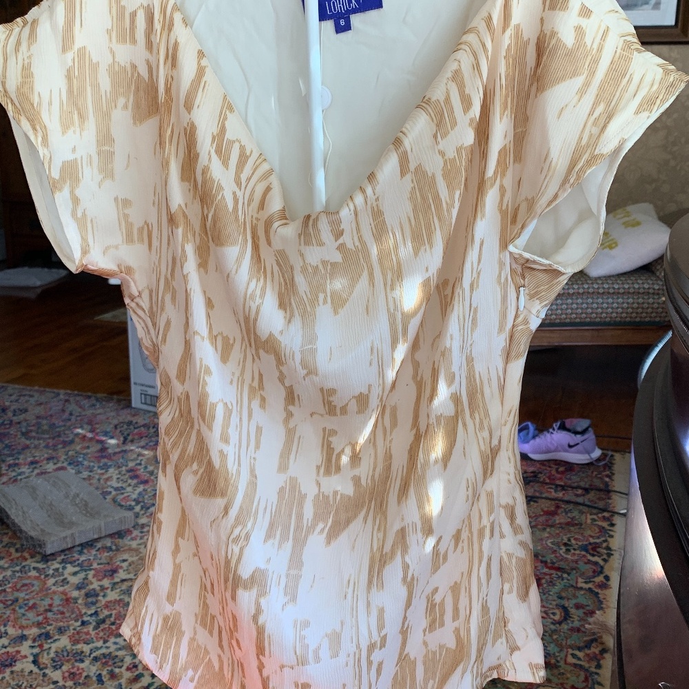 Lorick‎ 100% silk blouse . Brand new. Retail 135